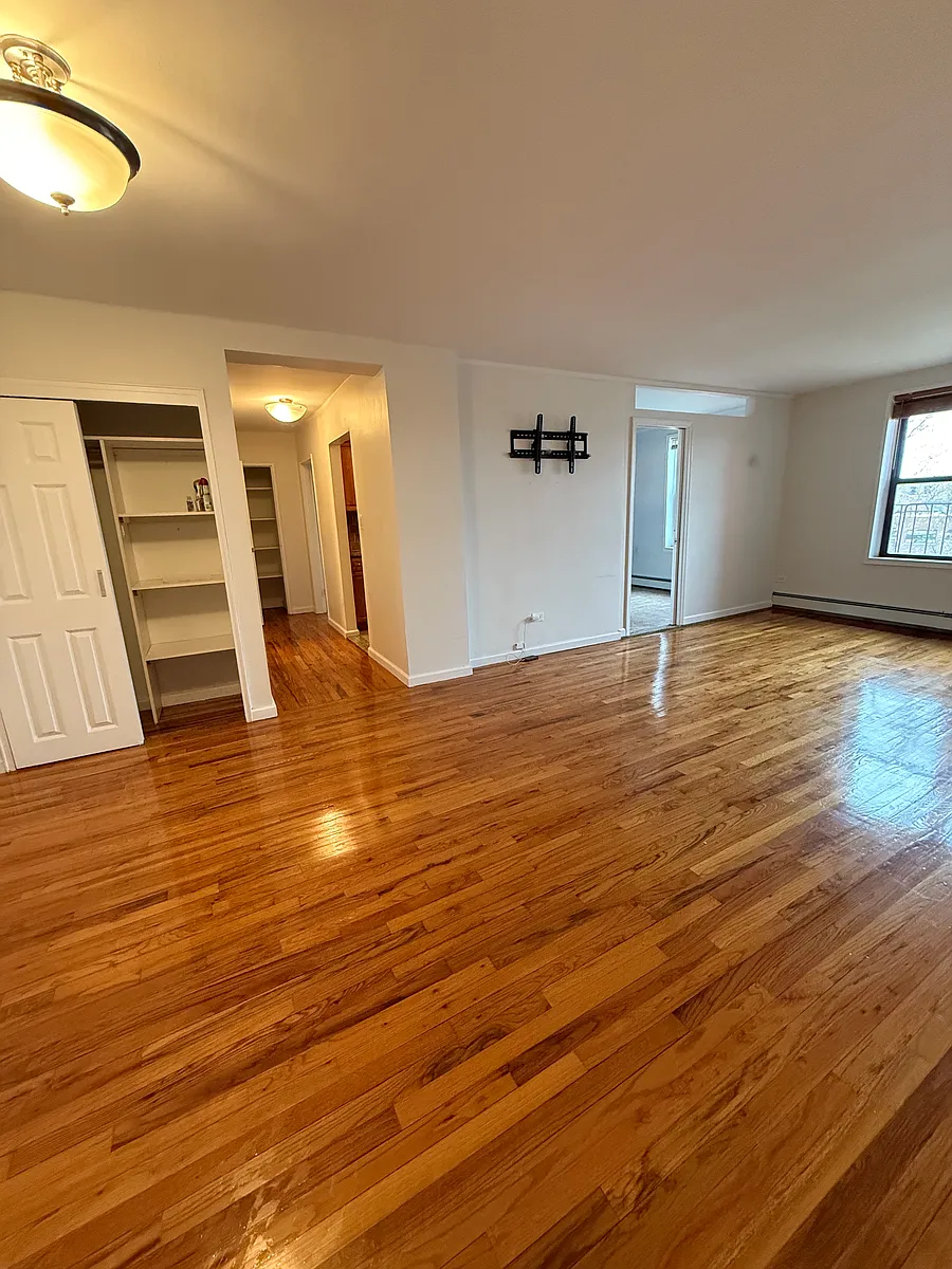 Building Photo - 1130 Stadium Ave #5F