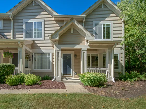 642 Key Largo Dr, Fox Lake, IL 60020