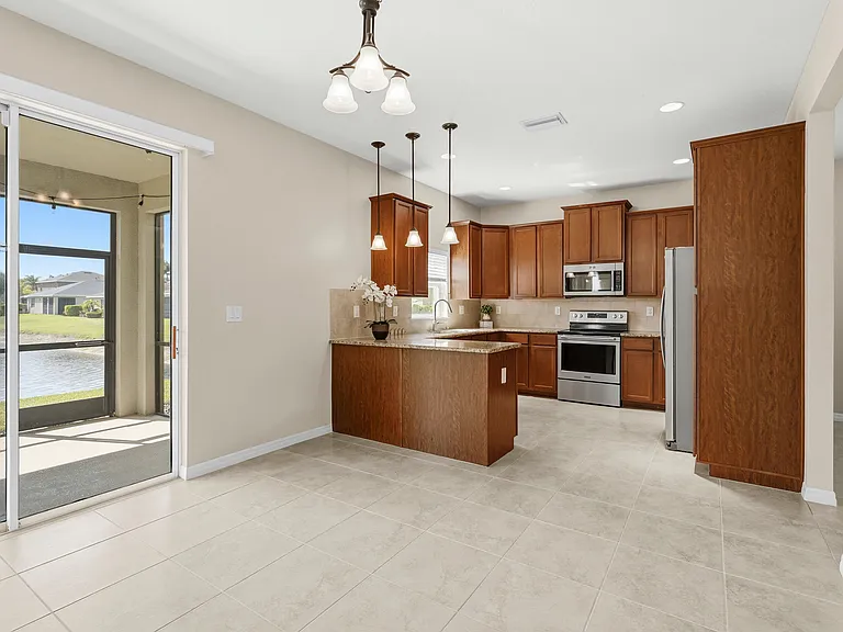 8457 Karpeal Dr — Photo 15
