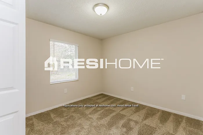 8000 Glenridge Loop W — Photo 12