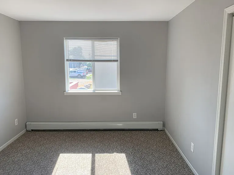200 E Pike Ave — Photo 8