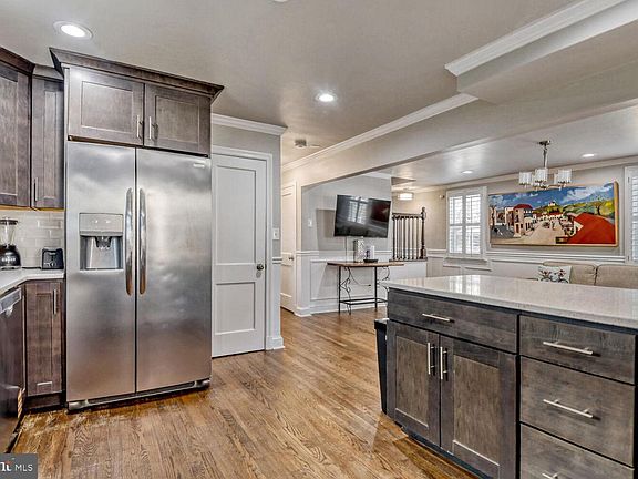 5th image of 500 W Joppa Rd