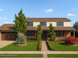 249 Albourne Ave, Staten Island, NY 10309