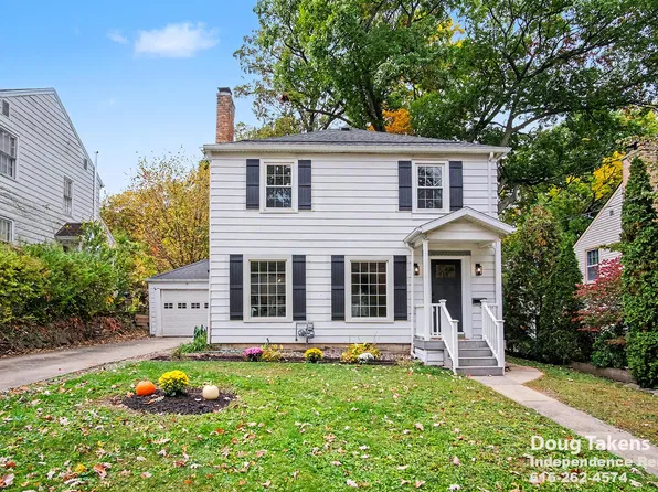 241 Baynton Ave NE, Grand Rapids, MI 49503