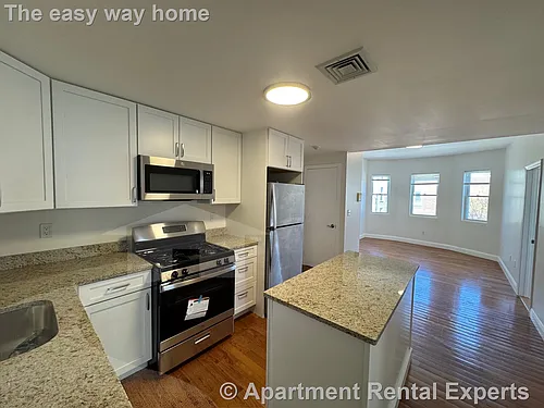 360 Somerville Ave Photo 1