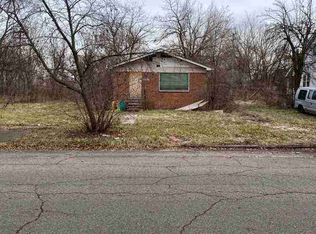 17526 Anglin Ave, Hamtramck, MI 48212