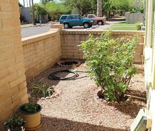 Front courtyard area