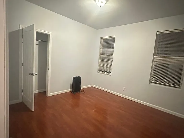 5446 Walnut St — Photo 4