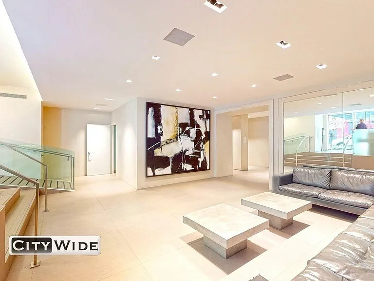 240 E 82nd St #3D — Photo 7