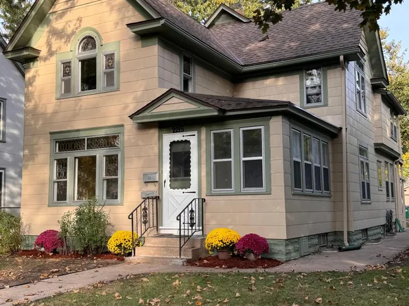 2215 2nd St NE, Minneapolis, MN 55418