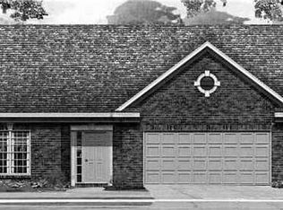 221 Lenox Ct, Imperial, PA 15126