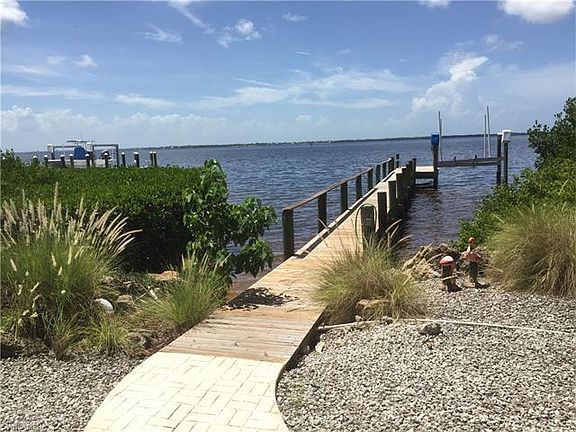 2nd image of 3251 Vacation Ln
