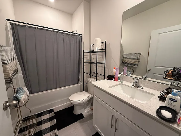 2502 Westwood Ave W — Photo 6