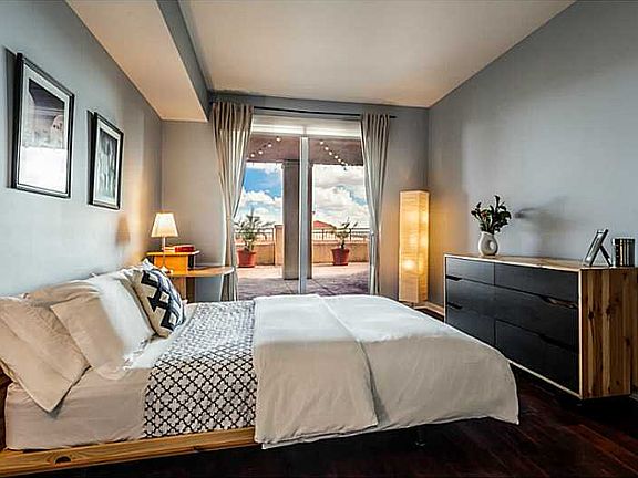 Fantastic Toscano Unit!