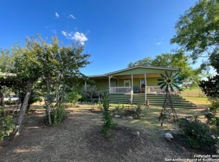 655 Fm 2579, Floresville, TX 78114