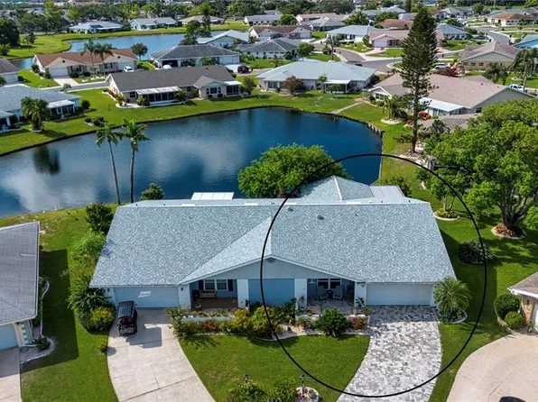 1004 Yellow Bird Pl, Sun City Center, FL 33573