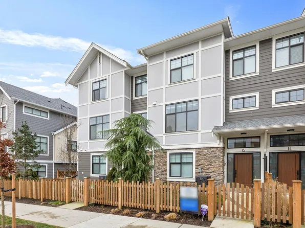 20327 72b Ave #15, Langley, BC V2Y 4J6