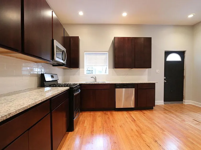 1940 S Carpenter St #1 — Photo 13