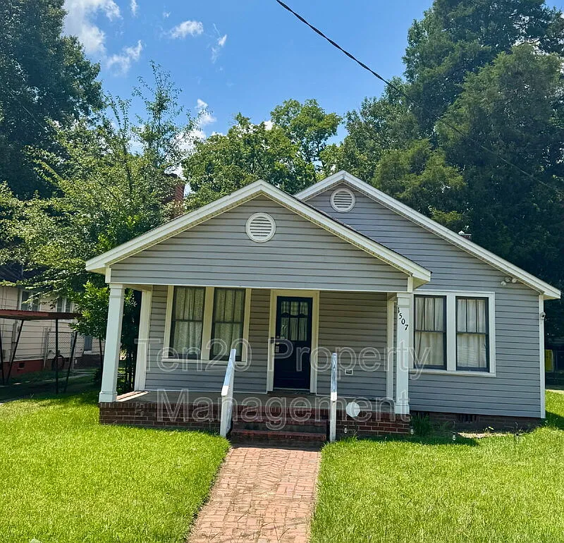 2 bed, 1100 sqft, $1,025 — Photo 2