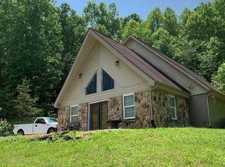 136 Copper Ridge Ln, Crab Orchard, KY 40419