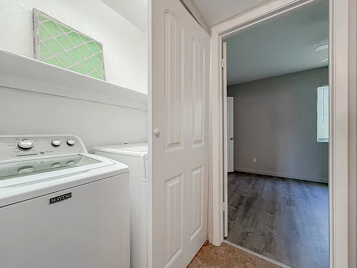 1935 W Morten Ave #27 — Photo 18