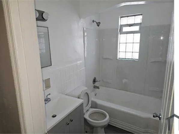 1929 Losantiville Ave APT 1, Cincinnati, OH 45237