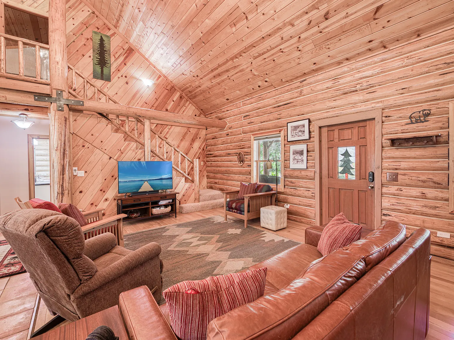 4 bed, 2000 sqft, $6,200 — Photo 3