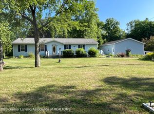 5570 Toles Rd, Eaton Rapids, MI 48827