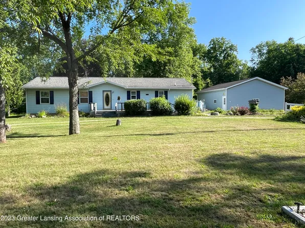 5570 Toles Rd, Eaton Rapids, MI 48827