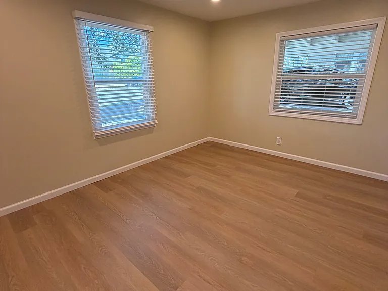 802 E Palm Ave — Photo 7