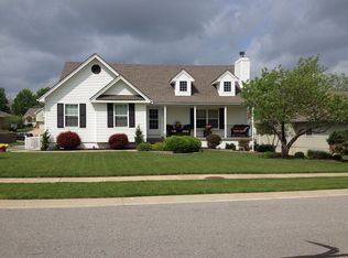 900 NE Michael Dr, Lees Summit, MO 64086