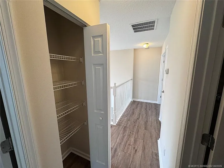 11239 SW Barton Way — Photo 23
