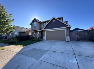 947 Riverstone Ln, Springfield, OR 97477