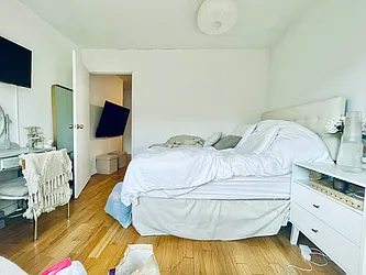 Rented by Metropolitan Property Group