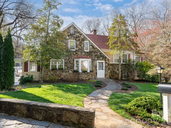 25 Blackwood Rd, Asheville, NC 28804