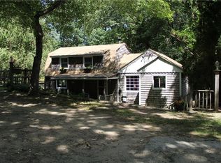 343 Hope Furnace Rd, Scituate, RI 02831