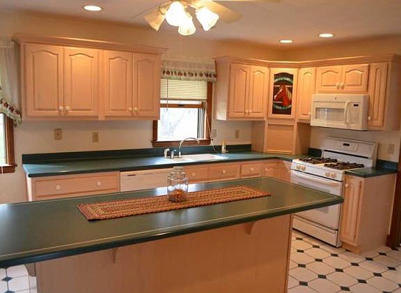 5th image of 128 Timber Dr