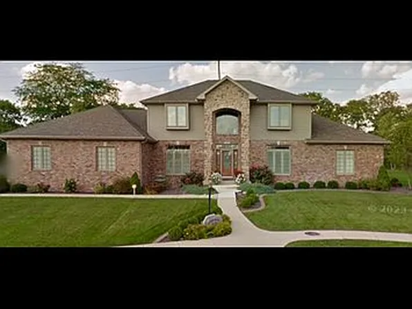 412 Fox Ridge Dr, Rantoul, IL 61866
