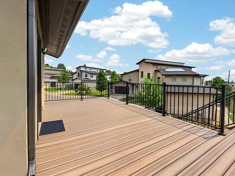 1407 Rogers Ct — Photo 30
