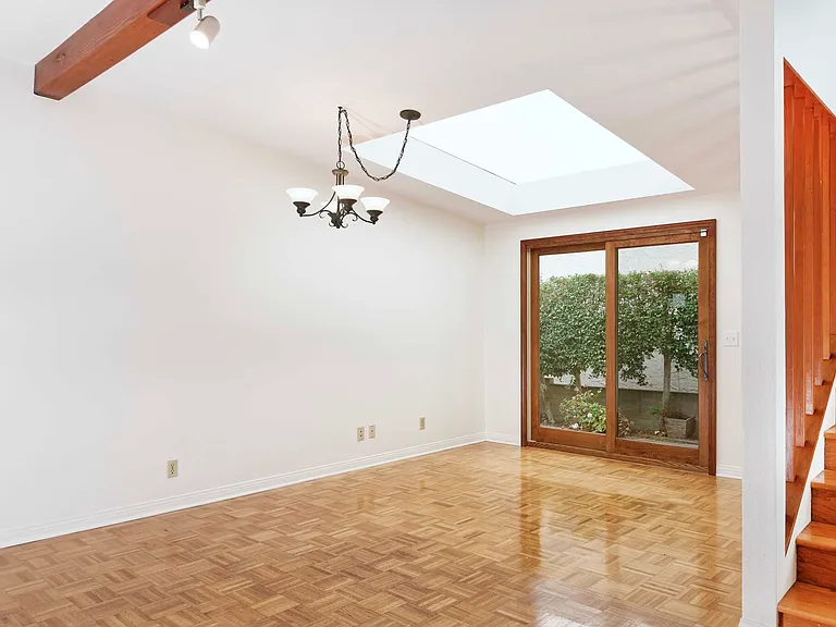 3228 Emerson St — Photo 8