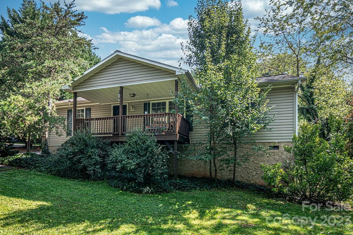51 Upper Moffitt Rd, Asheville, NC 28805 Zillow