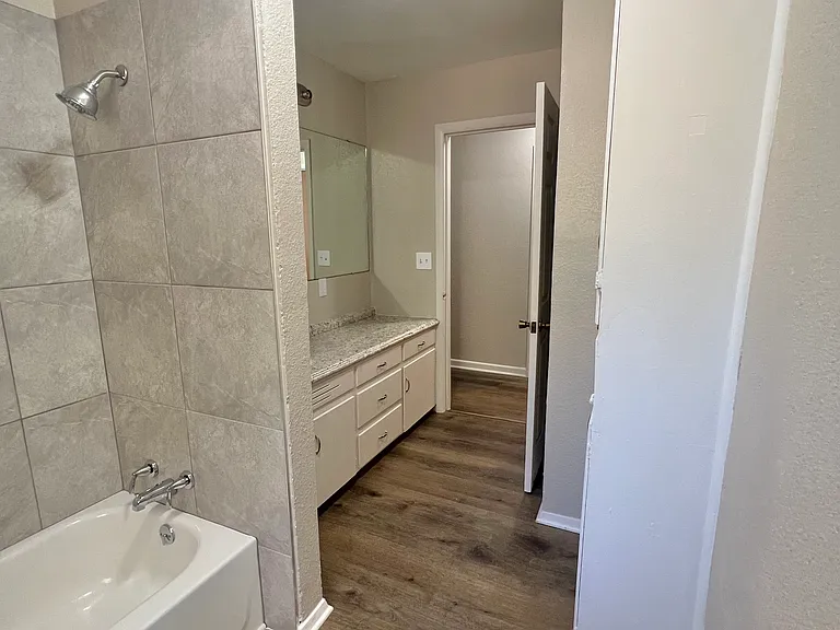 107 Nauert St — Photo 14