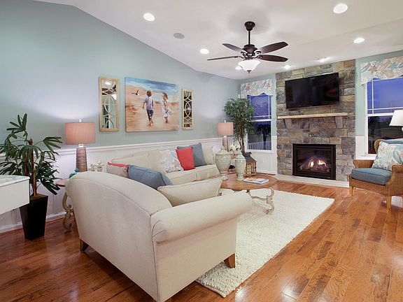 5th image of 1-0001 Deerwood Ln