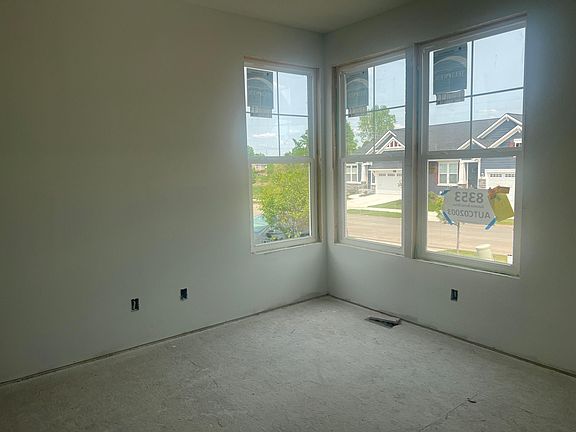 4th image of 8353 Autumn Acres Dr