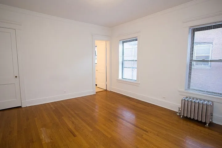 5325 S. Hyde Park Boulevard — Photo 15