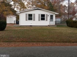 347 6th St, Colonial Beach, VA 22443