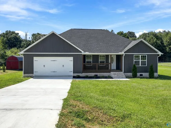117 Creekside Dr, Albertville, AL 35950