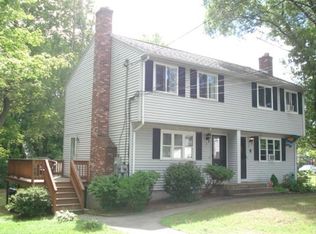 4 Carol Dr, Franklin, MA 02038