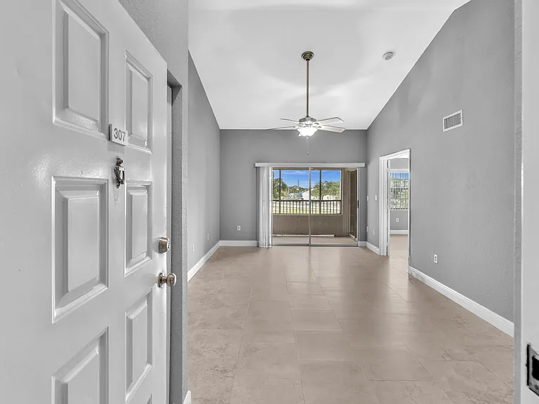 2881 N Oakland Forest Dr #307 — Photo 3