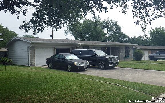 2nd image of 311 Teakwood Ln